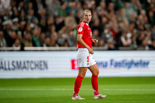 Marit B. Lund of Benfica