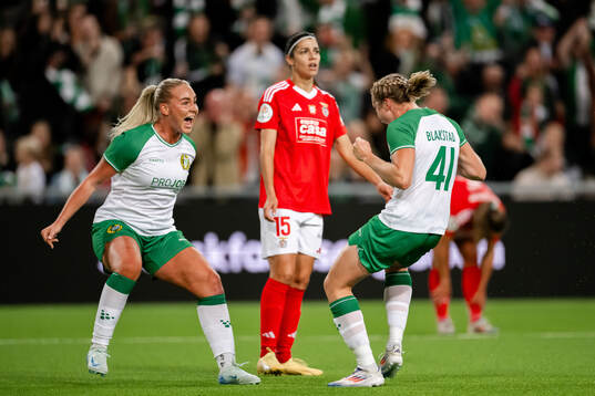 Cathinka Tandberg  and Julie Blakstad of Hammarby celebrate
