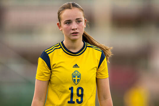 Ebba Hedman of Sweden looks dejected