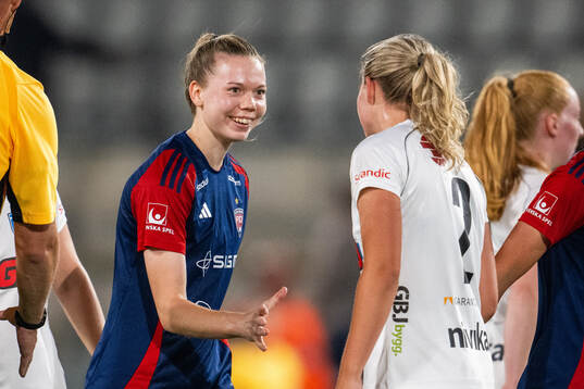 FC Rosengårds Bea Sprung och Växjö DFFs Elvira