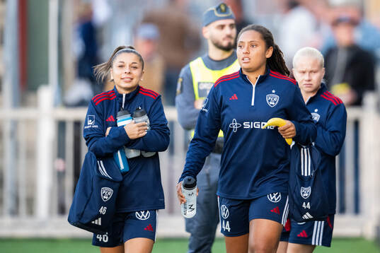 FC Rosengårds Mikaela Stojanovska och Jo-Anne Agbor Tataw