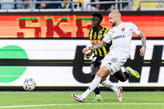 Häckens Zeidane Inoussa och Djurgårdens Adam Ståhl