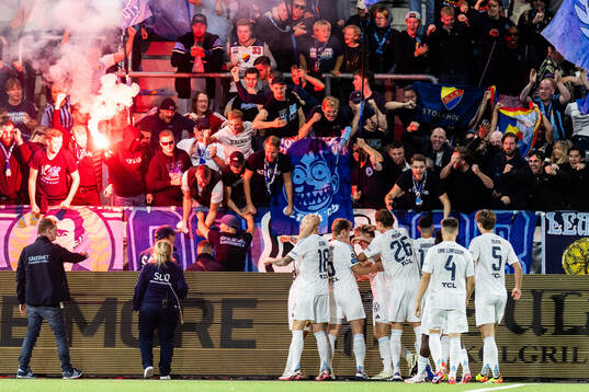 Bläddra bland fler bilder av Fotboll, Allsvenskan, Häcken - Djurgården