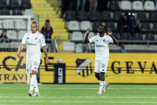 +Djurgårdens Tokmac Nguen jublar