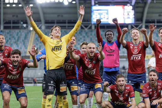 Örgrytes spelare jublar