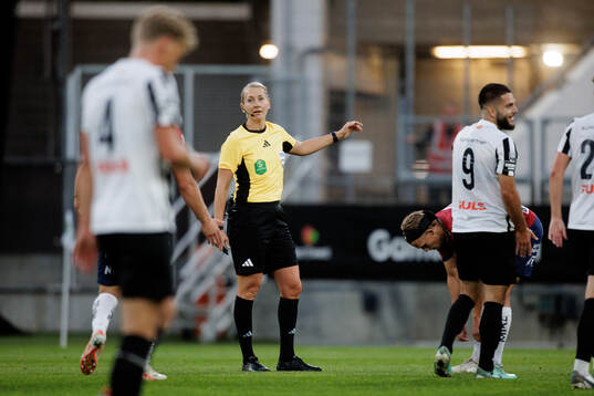 Domare Tess Olofsson