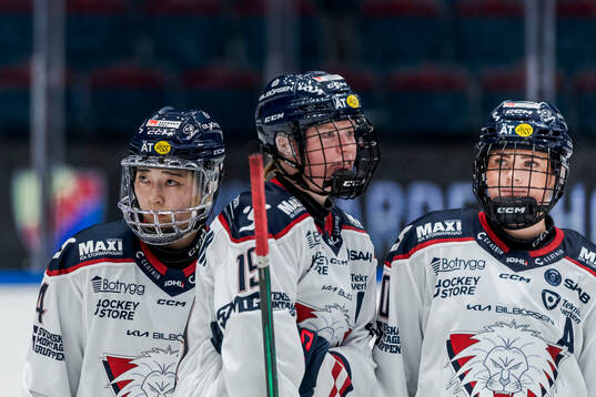 Linköpings Haruka Toko, Sara Hjalmarsson och Lova Blom