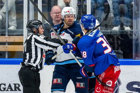 Bläddra bland fler bilder av Ishockey, Hockeyallsvenskan, Oskarshamn - Djurgården