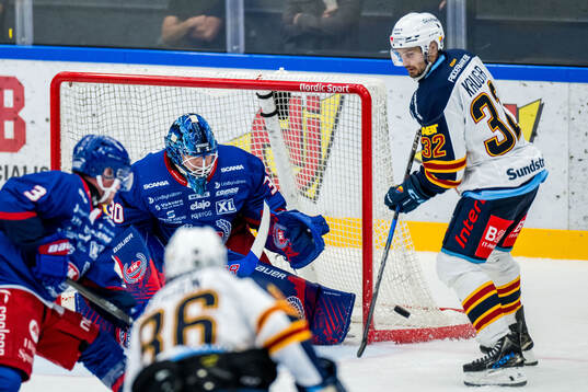 Oskarshamns målvakt Tomas Rydén och Djurgårdens Marcus