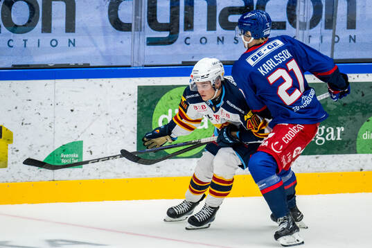 Djurgårdens Arvid Costmar och Oskarshamns Hampus Karlsson