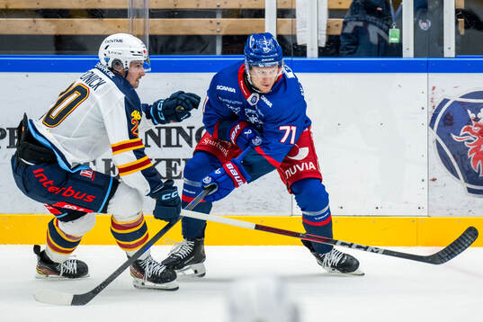 Djurgårdens Jonathan Tychonick och Oskarshamns Filip