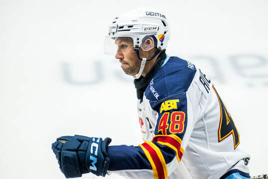 Djurgårdens Dick Axelsson jublar