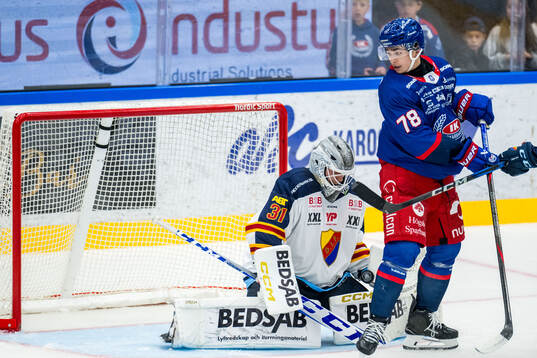 Djurgårdens målvakt Viktor Andrén och Oskarshamns Evan