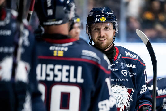 Linköpings Robin Kovacs jublar