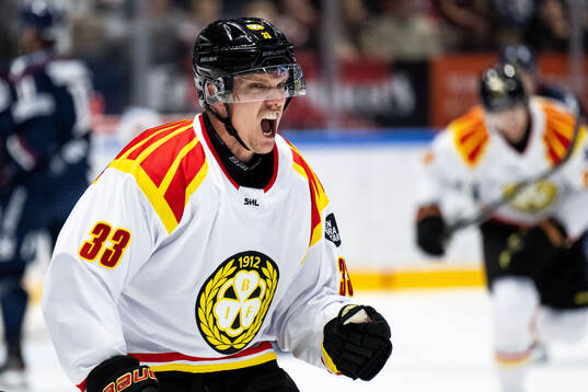 Brynäs Jakob Silfverberg jublar
