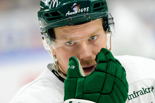 Färjestads Oskar Steen
