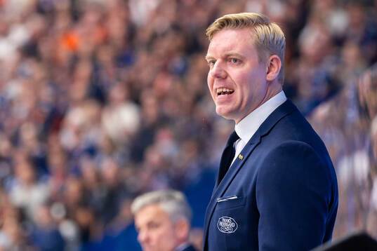 HV71s tränare Anton Blomqvist
