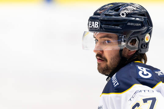 HV71s Oliwer Kaski