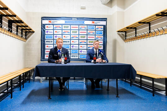 Växjös tränare Jörgen Jönsson och HV71s tränare Anton