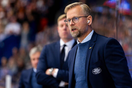 HV71s assisterande tränare Johan Davidsson