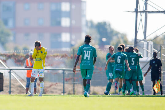 Falkenbergs Oliver Silverholt deppar