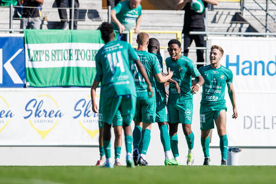 Ljungskiles spelare jublar