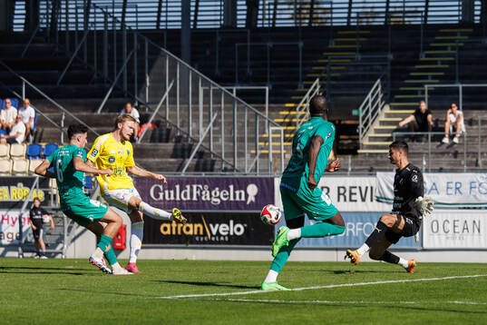 Falkenbergs Hugo Tilly gör 1-0