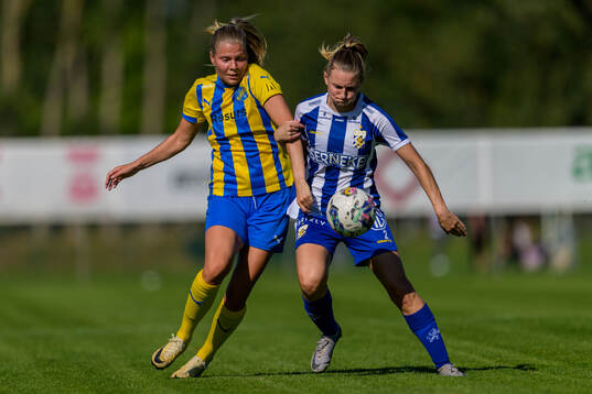 Eskilsminnes Johanna Olsson och IFK Göteborgs Marieka