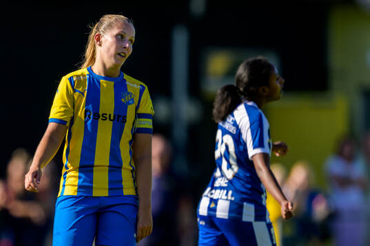 Eskilsminnes Julia Nyberg Spets deppar