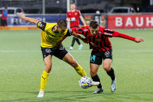 Mjällbys Rasmus Wikström och Brommapojkarnas Adam