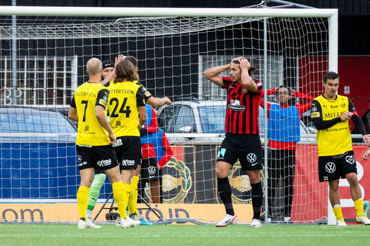 Brommapojkarnas Nikola Vasic deppar