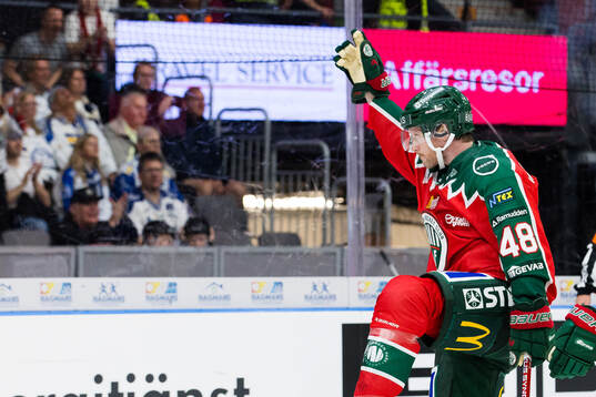 Frölundas Carl Klingberg jublar