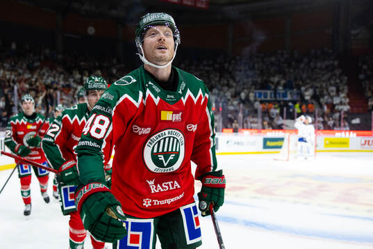 Frölundas Carl Klingberg jublar