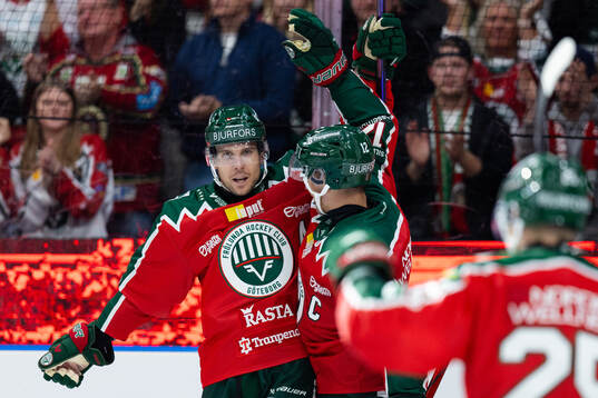 Frölundas Henrik Tömmernes jublar