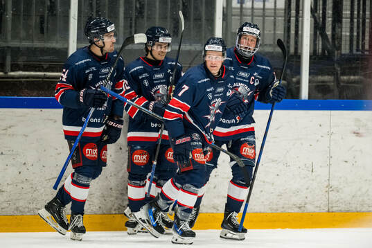 Halmstads Robin Dahse jublar