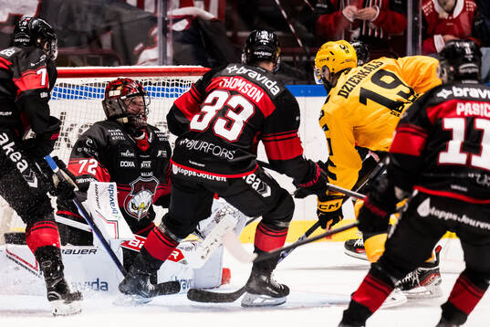 Malmö Redhawks målvakt Daniel Marmenlind och Lassi
