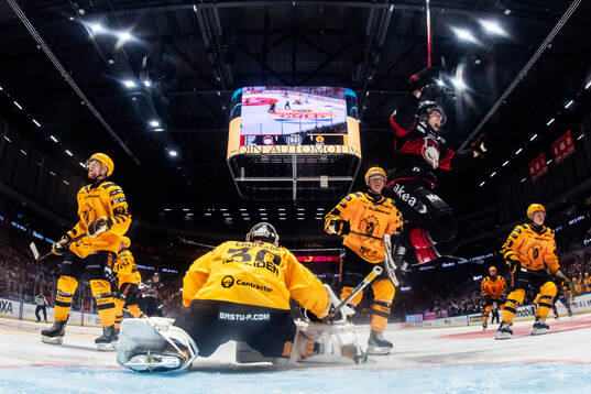 Malmö Redhawks Henrik Haapala jublar