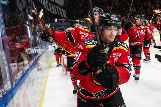 Luleås Brian O'neil jublar