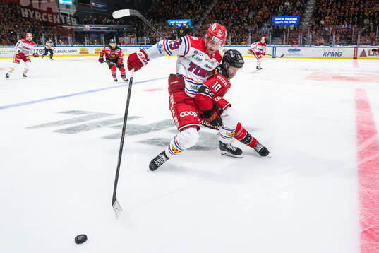 Timrås Filip Hållander och Luleås Einar Emanuelsson