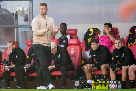 AIKs tränare Mikkjal Thomassen