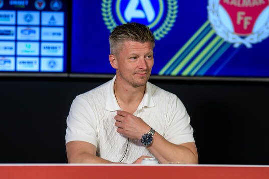 AIKs tränare Mikkjal Thomassen