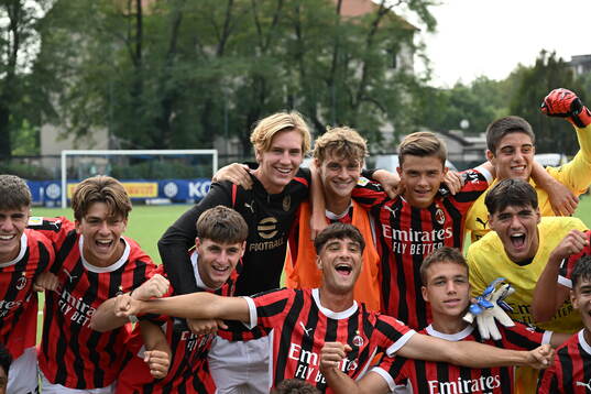 Maximilian Ibrahimovic of AC Milan celebrates with team