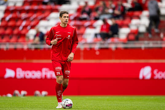 Eivind Helland of Brann warms up