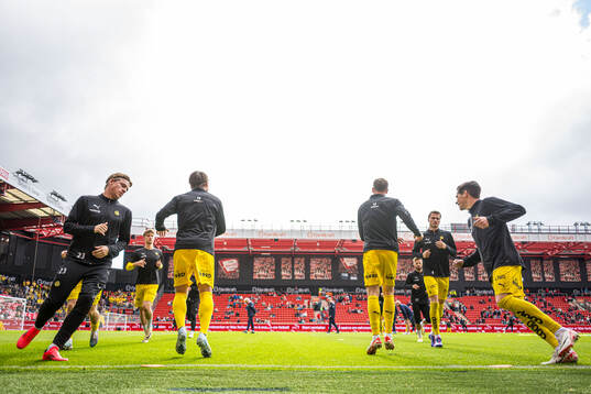 Jens Petter Hauge of Bodø/Glimt warms up