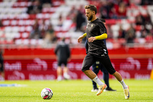 Philip Zinckernagel of Bodø/Glimt warms up