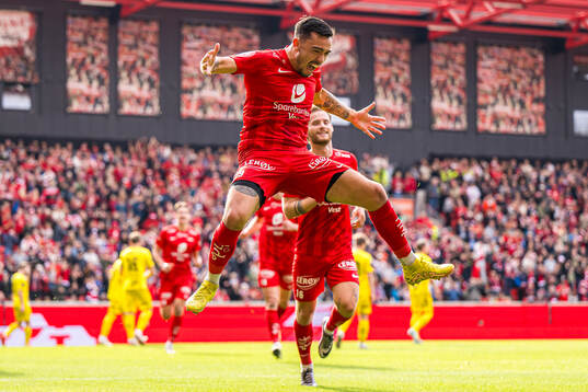 Niklas Fernando Castro of Brann celebrates