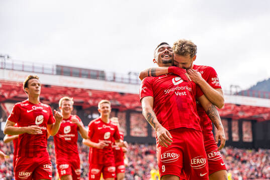 Niklas Fernando Castro of Brann celebrates