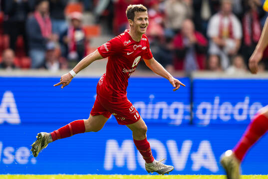 Sander Erik Kartum of Brann celebrates