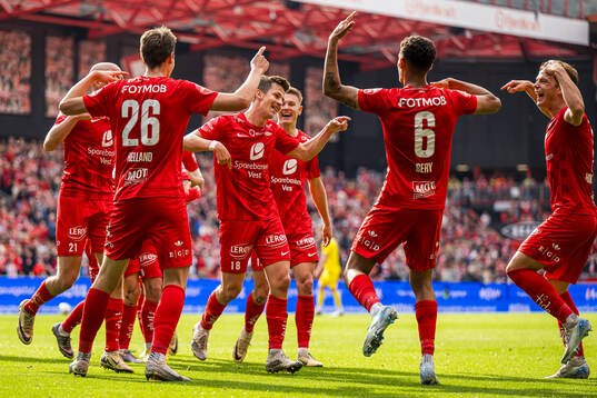Sander Erik Kartum of Brann celebrates
