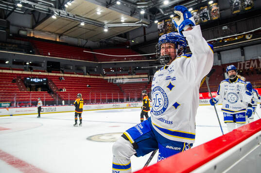 Leksands Hilda Ljungberg jublar